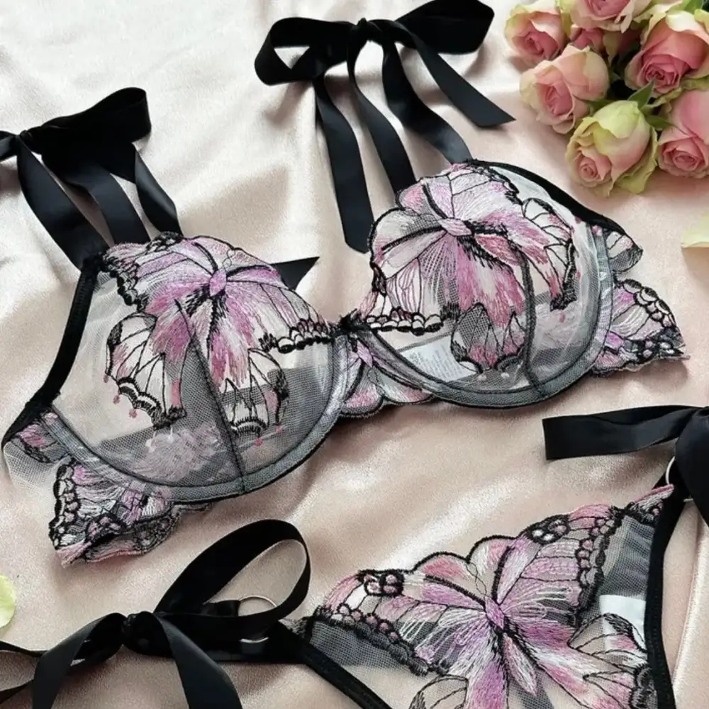 Refined Butterfly Embroidered Lingerie Set