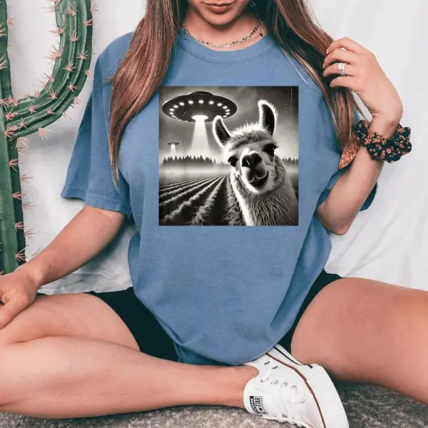 Llama Alpaca Selfie Ufos Women's Oversized Comfort T-Shirt