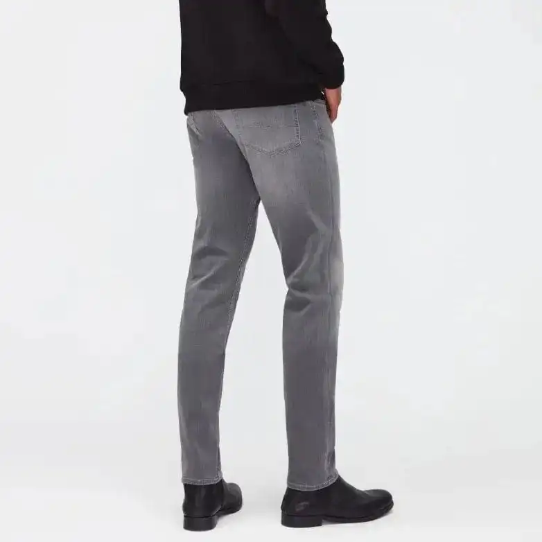 Relaxed-Fit Denim Jeans