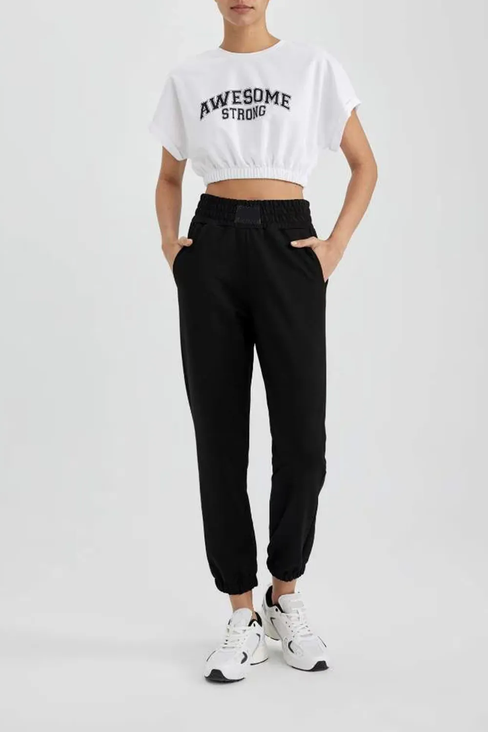 Standard Fit Jogger Sweatpants