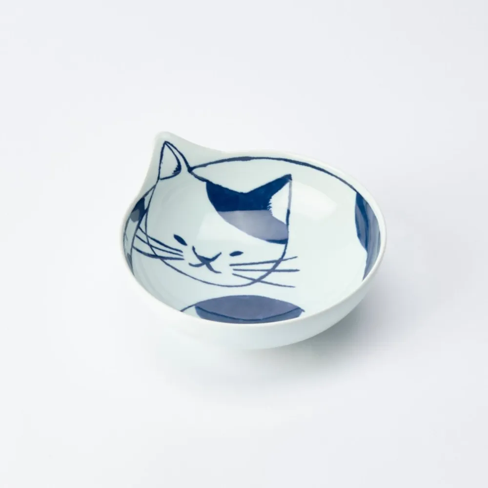Cat Textured Porcelain Serving Bowl
