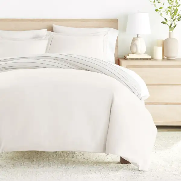 Harbor Stripe Reversible Pattern Duvet Cover Set