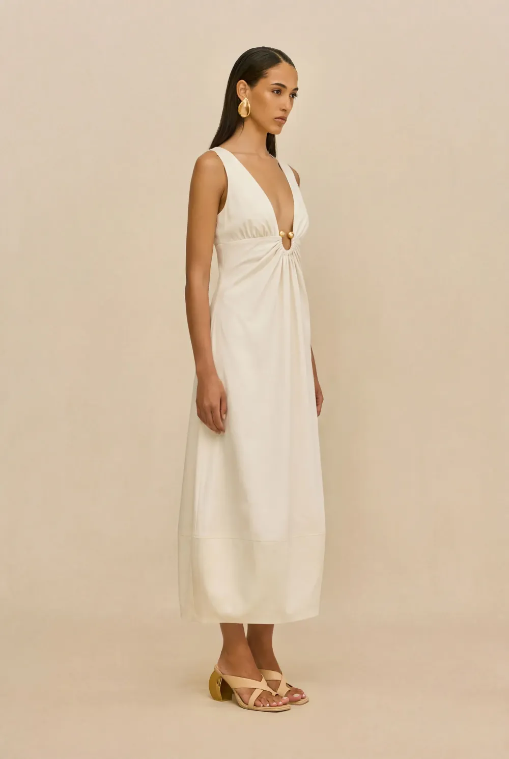 Alina V-Neck Metal Buckle Midi Dress In White