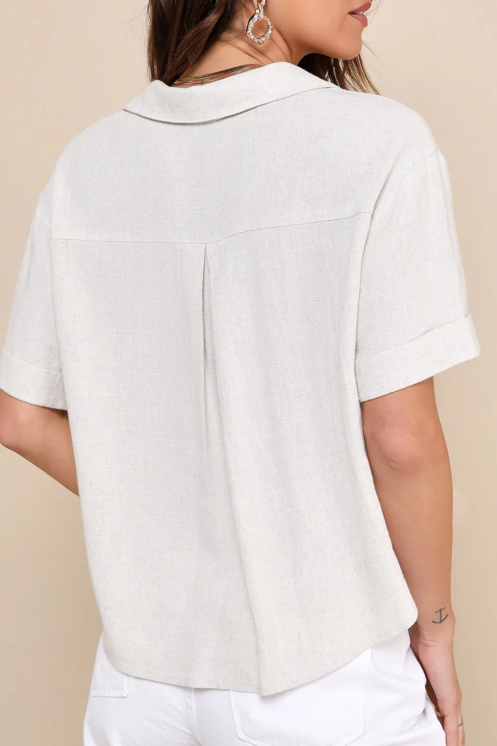 Short Sleeve Linen Collared Button-Up Top