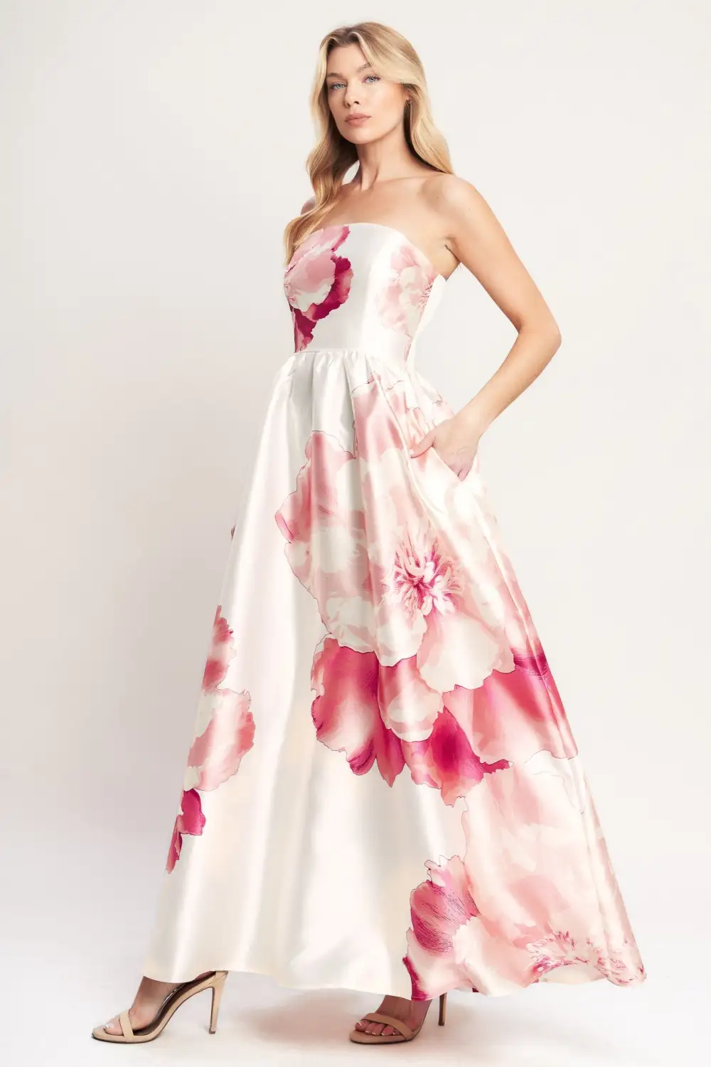 Classic Smocked Strapless Printed Maxi Dress