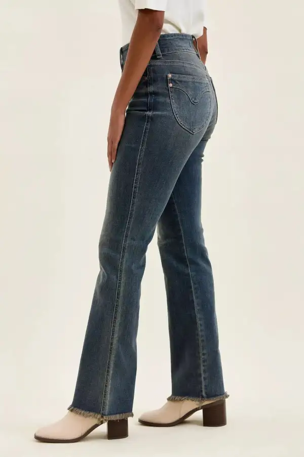 High Waist Frayed Hem Vintage Style Cropped Pocketed Denim Jeans