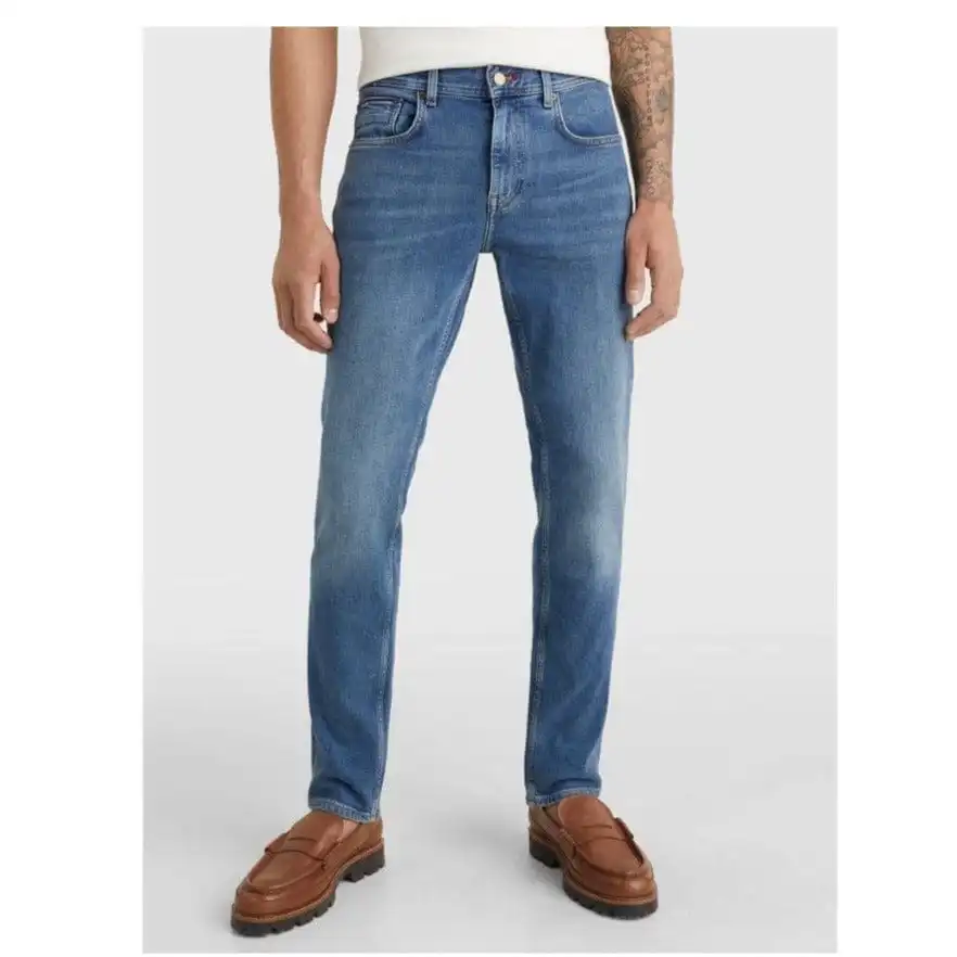 Straight-Leg Comfort-Stretch Denim Jeans