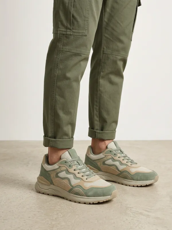 Unisex Wavy Pattern Print Sneakers