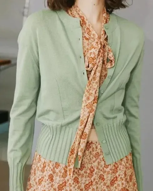 Polyester-Blend Button-Front Round-Neck Cropped Cardigan