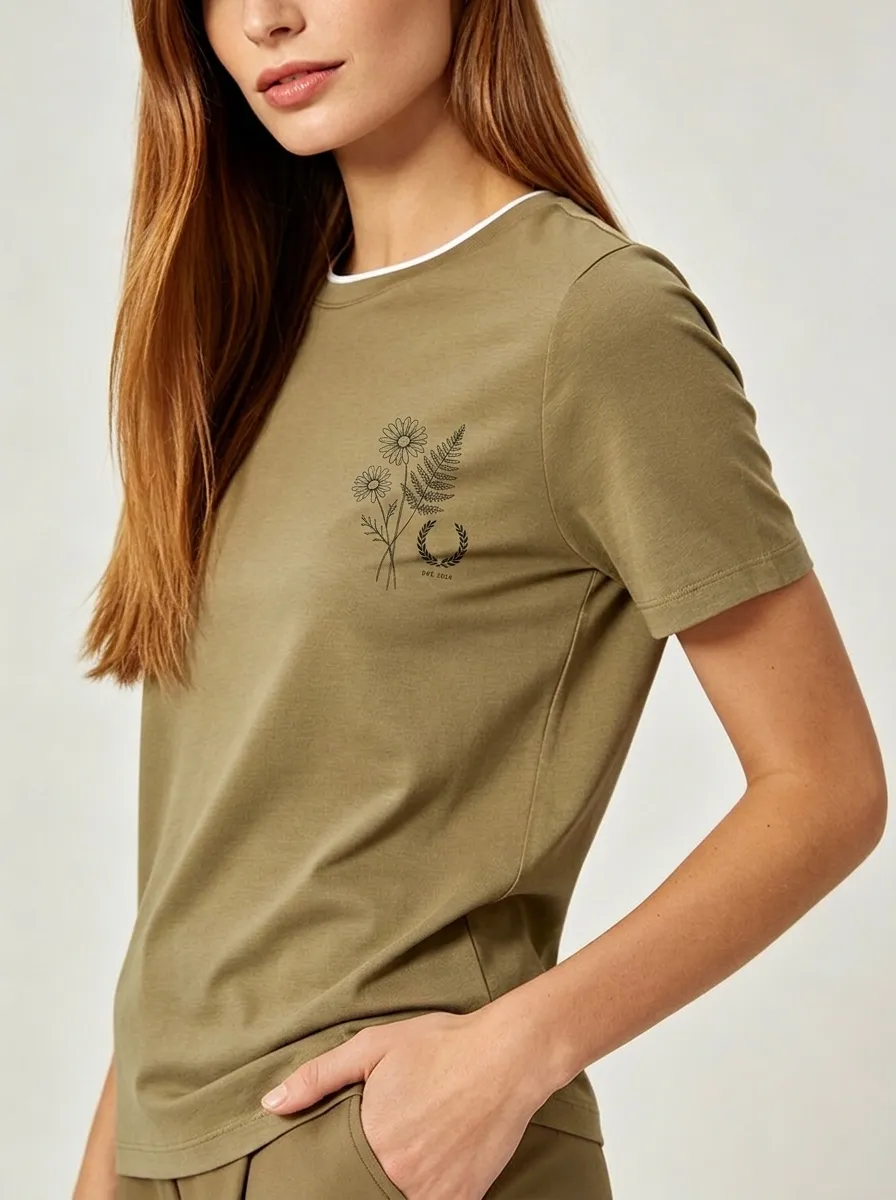 Women's Botanical Nature Lover Daisy Fern Printed T-shirt