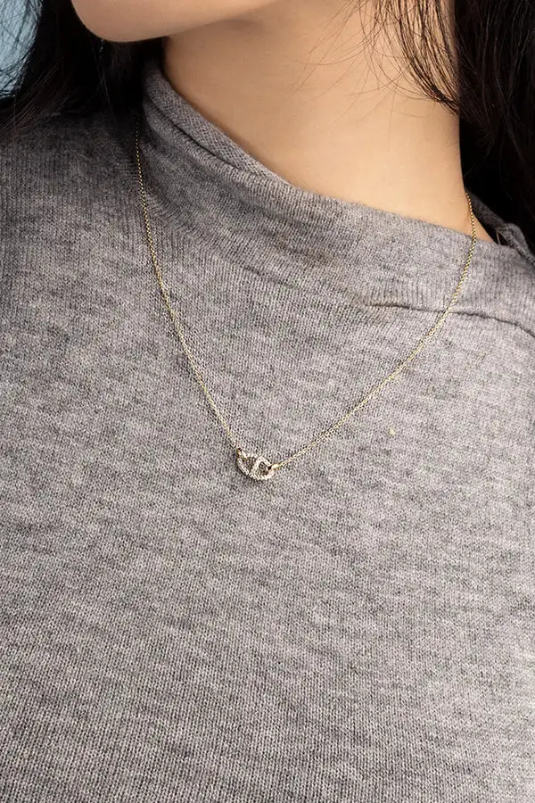 Slim Linked Pendant Necklace