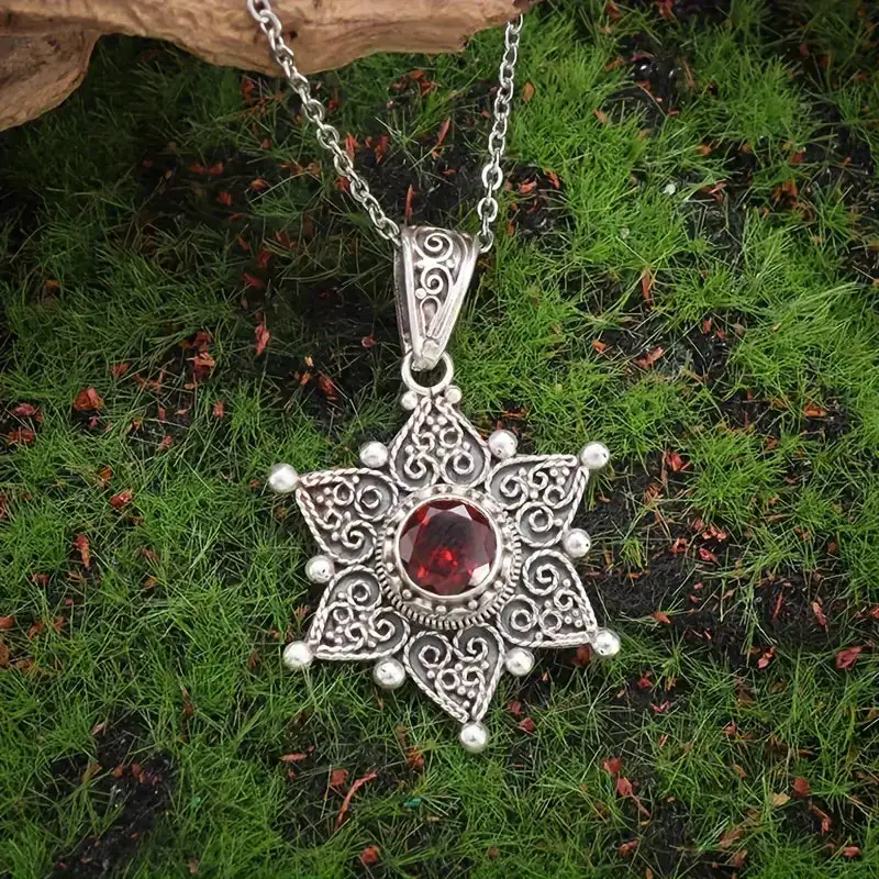 Twisted Pendant Necklace