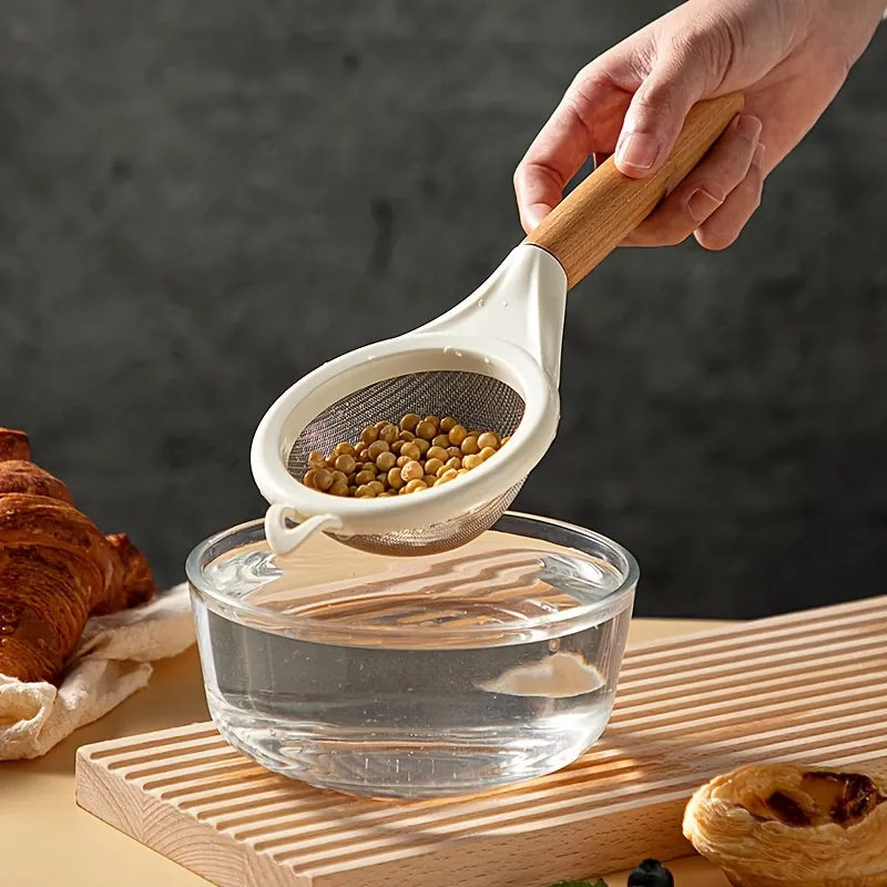 Wooden Handle Fine Mesh Strainer