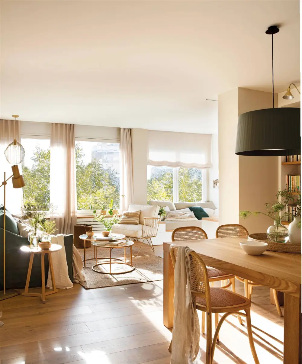 White Foldable Window Shade