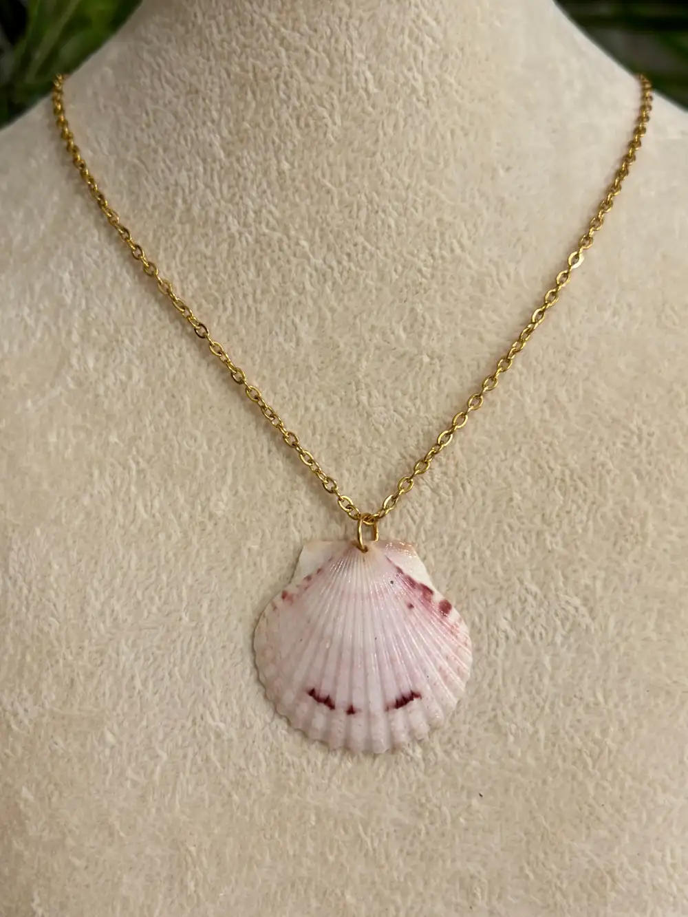 Natural Calico Shell Necklace