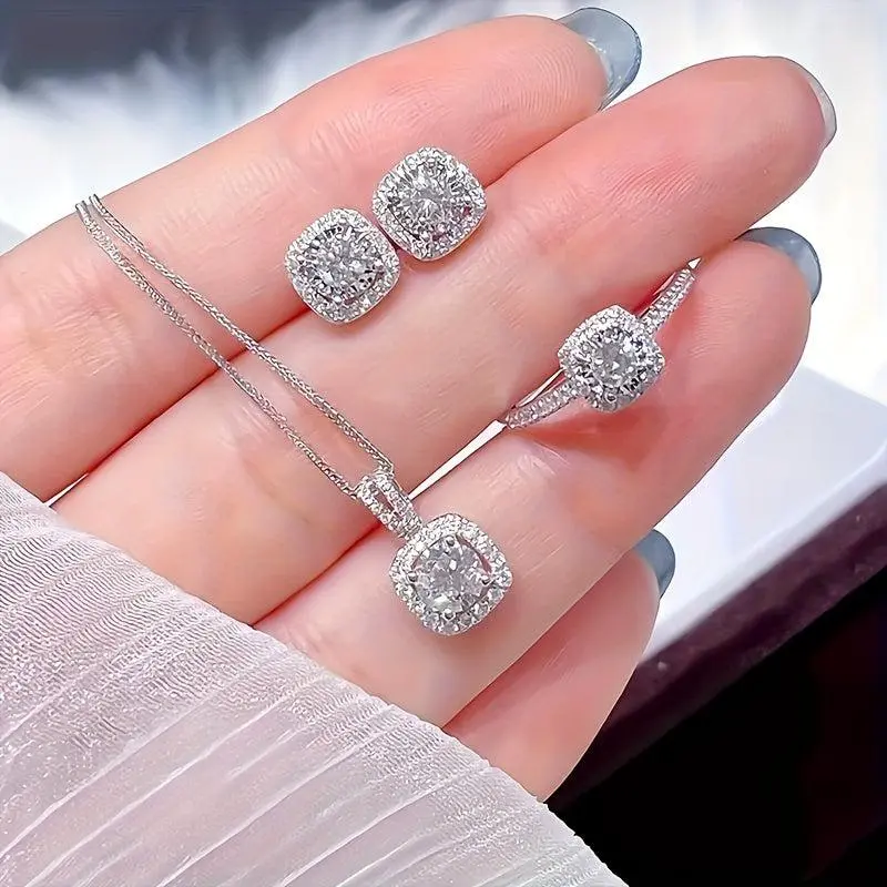 Women's Moissanite Set