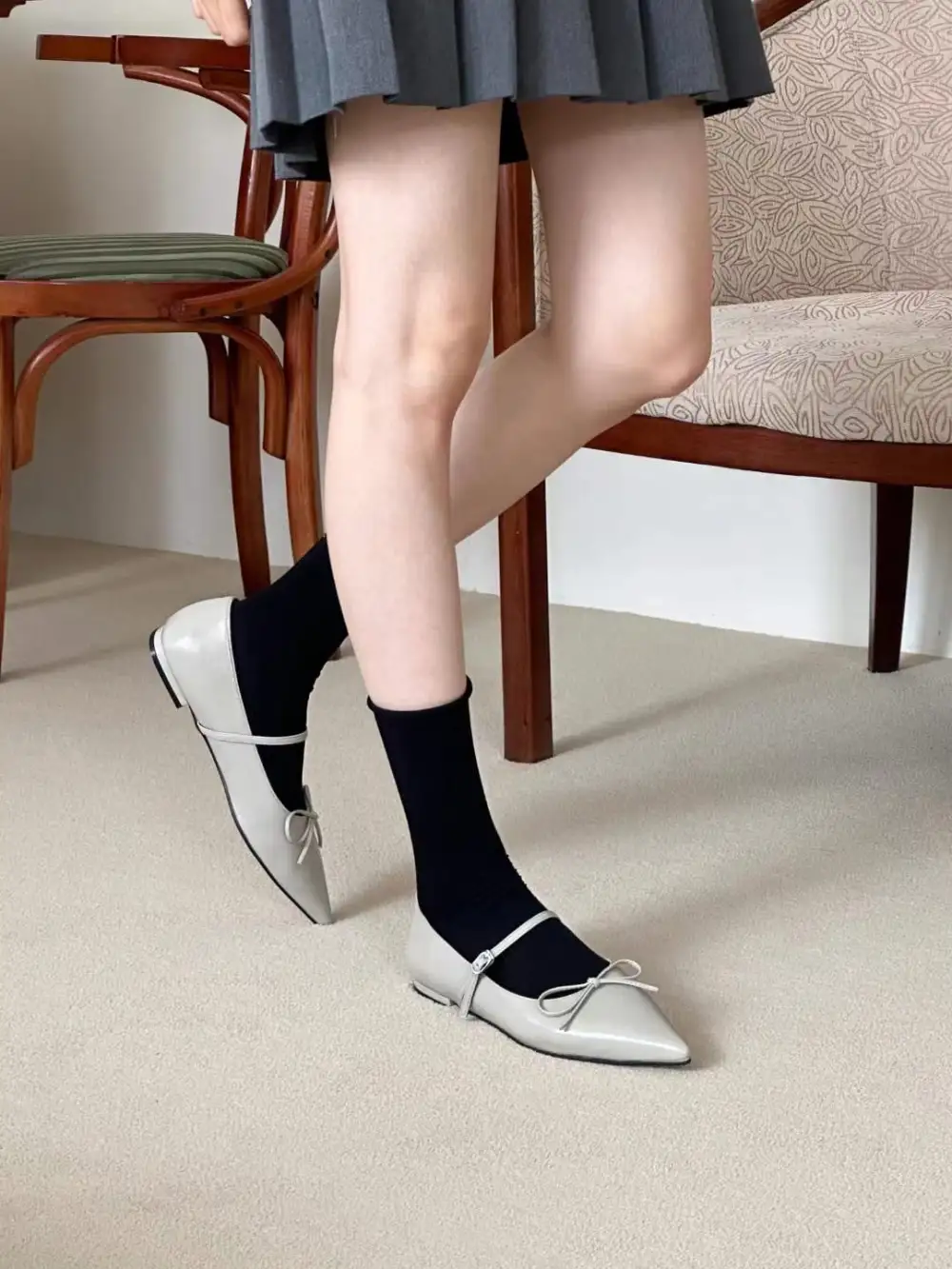 Comfort Focused Neat Faux Leather Everyday Flats