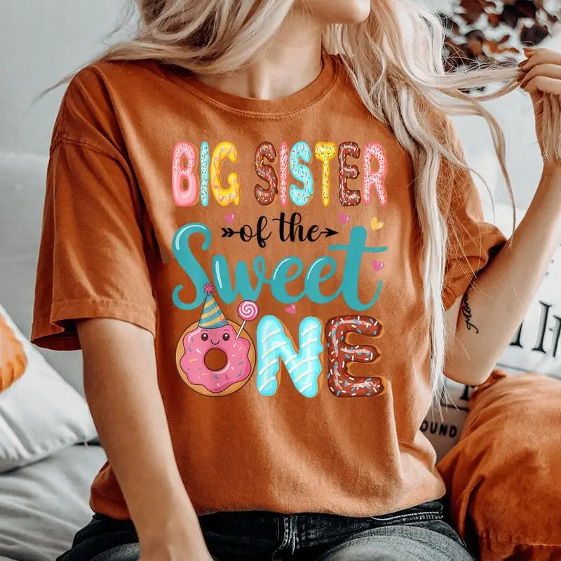 Big Sister Of The Sweet One 1St Birthday Girl Donut Party Women's Oversized Comfort T-shirt
