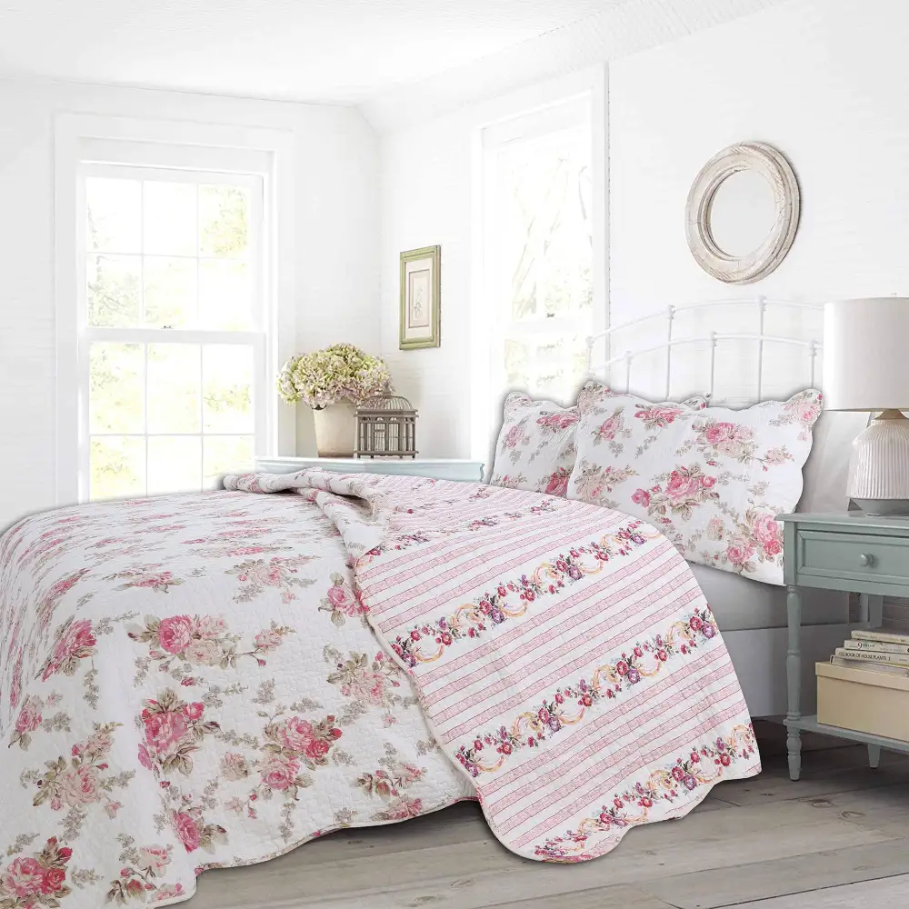 Cotton Floral Scalloped Reversible Quilt Bedding Set