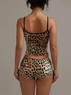 Refined Leopard-Print Top and Shorts Matching Set