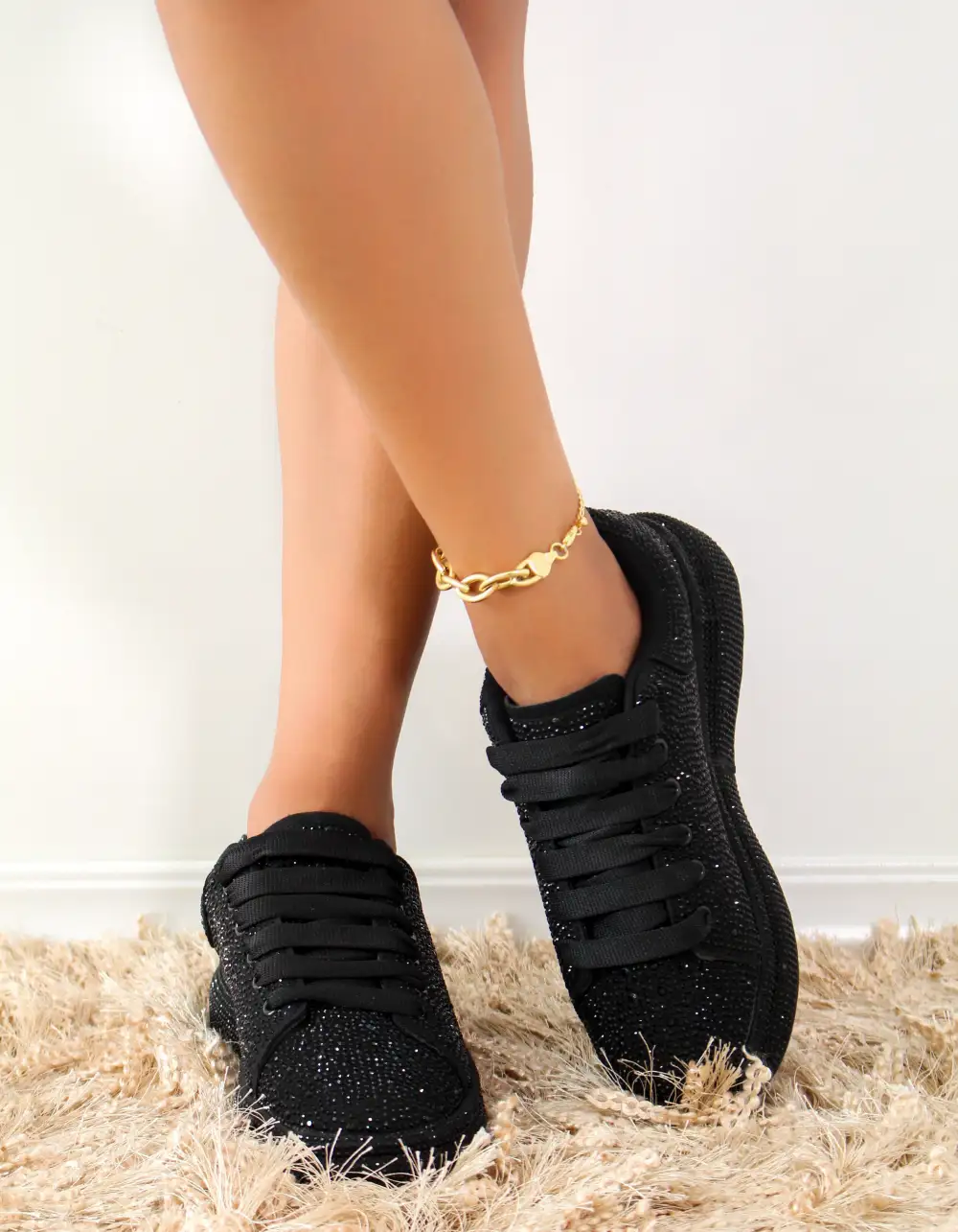 DOLLY | BLACK