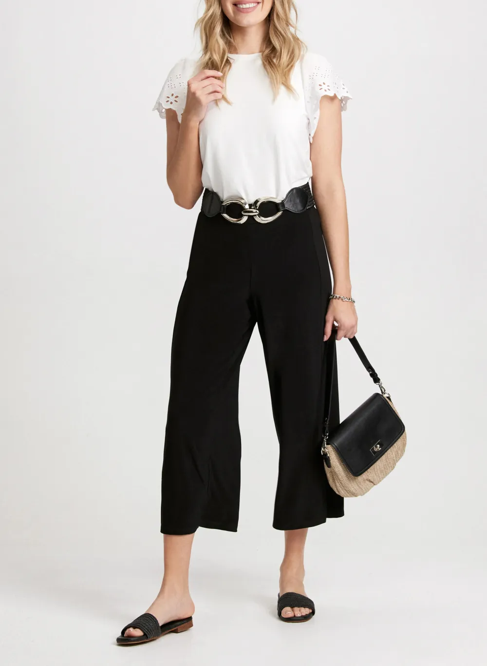 Loose-Fit Wide-Leg Pants With Side Slits