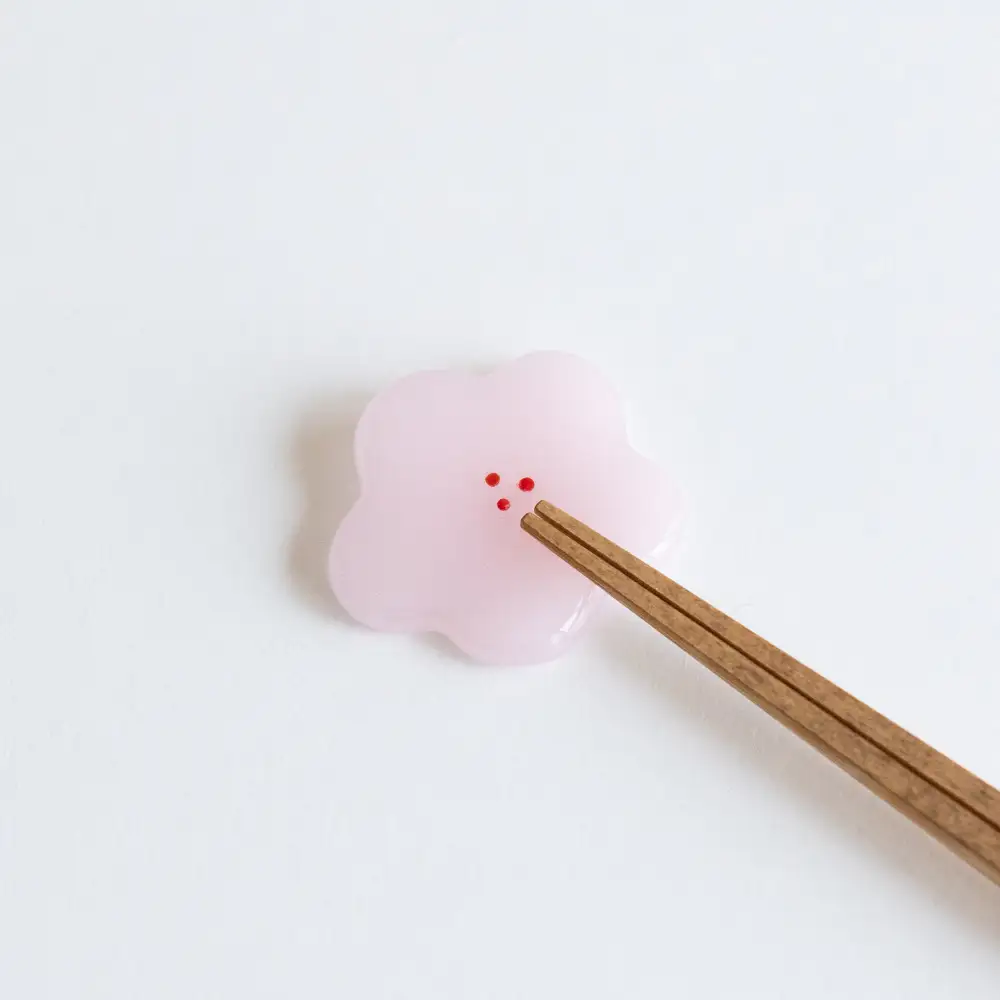 Glass Dining Utensil Rest
