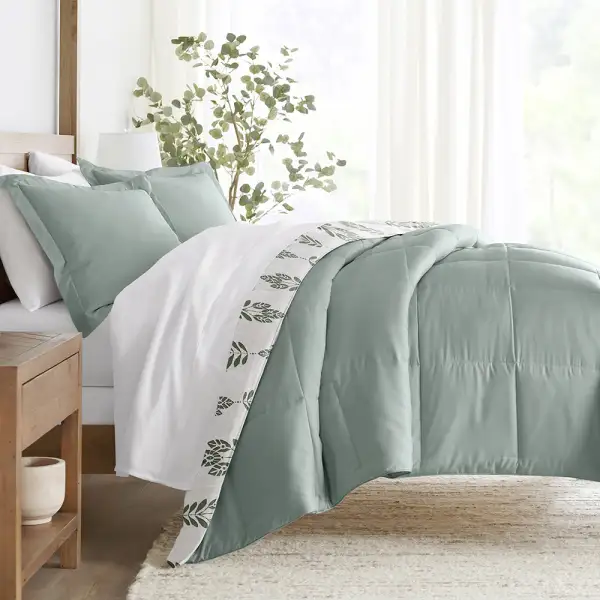 Leaves Reversible Down Alternative Comforter Set
