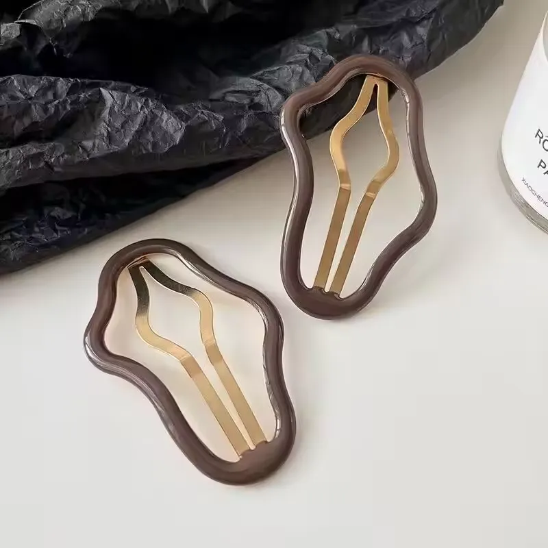 Unique Irregular Wavy Hair Clip