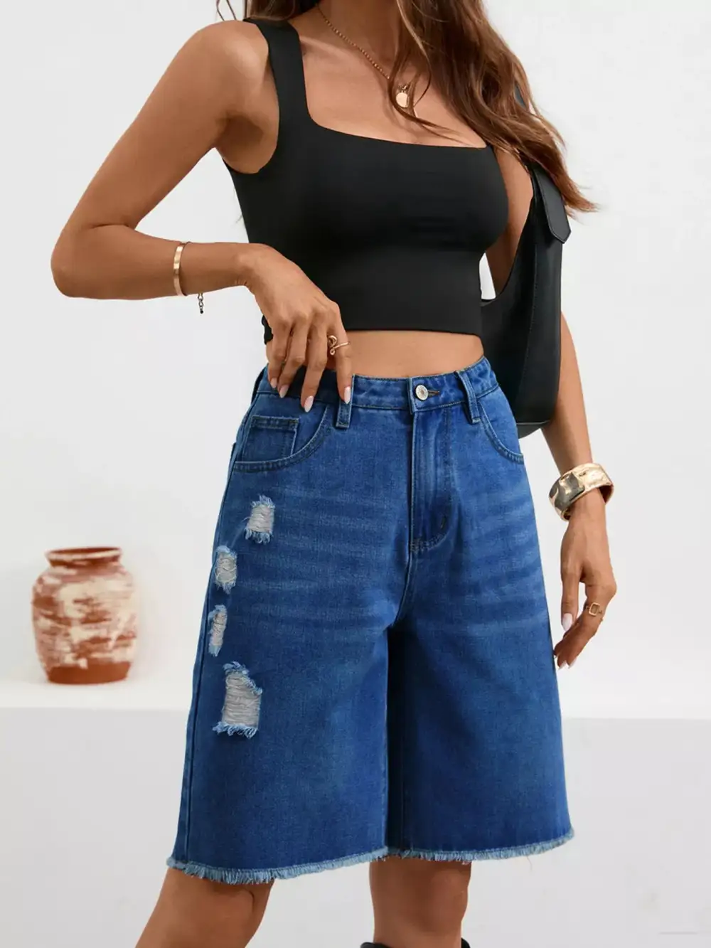 Clean Front Frayed Hem Shorts