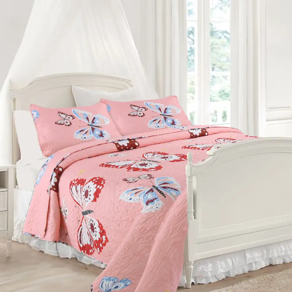 Layered Reversible Quilt Bedding Set