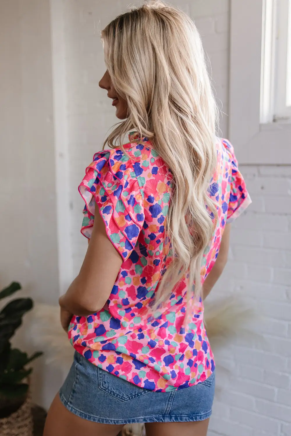 Everyday Abstract Print Ruffled V-Neck Blouse