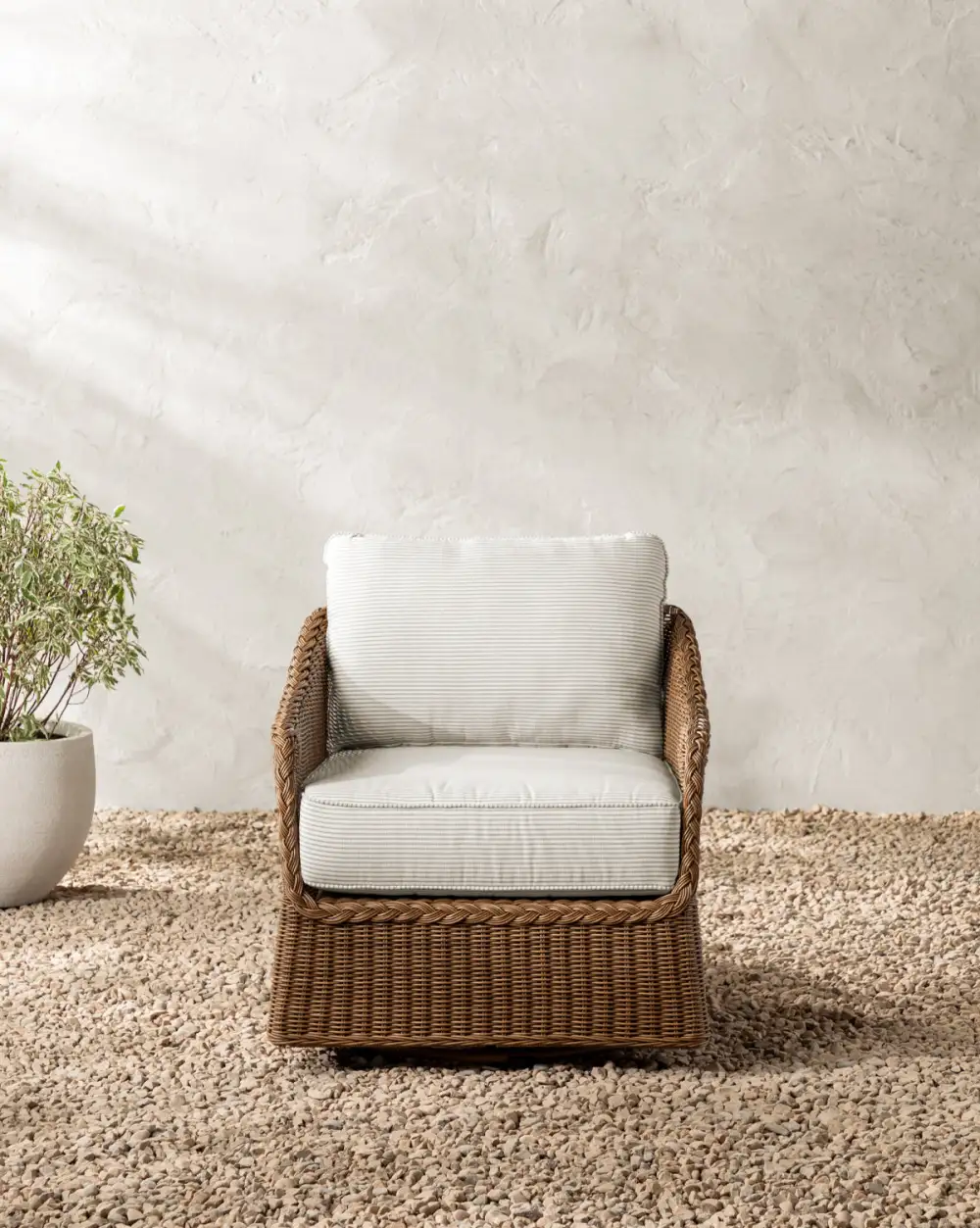Outdoor Wicker Lounge Chair