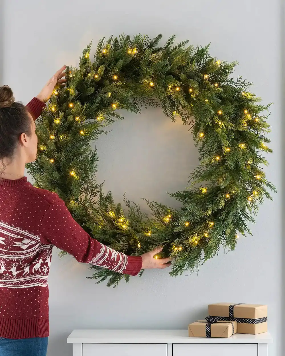 Pre-Lit Fir Wreath