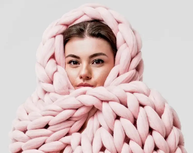 Chunky-Knit Knitted Wool Decorative Throw Blanket