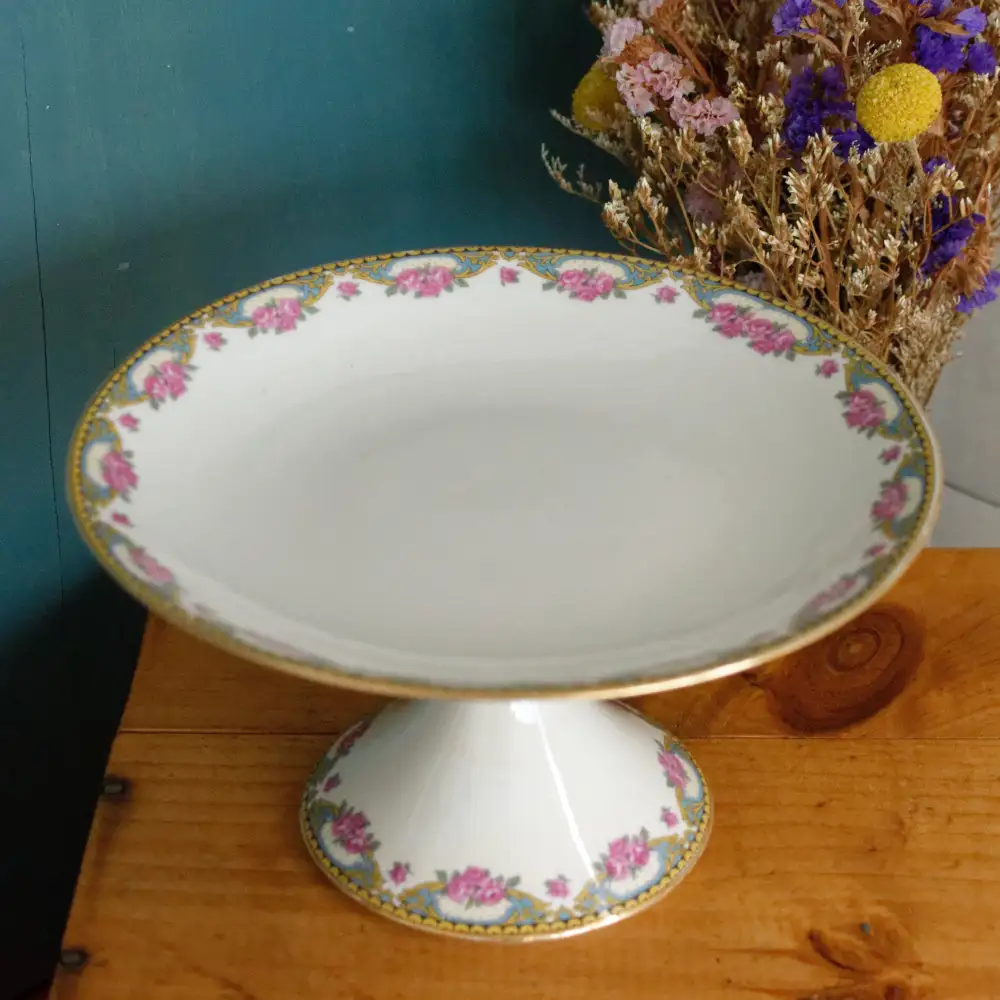 Nostalgic Porcelain Decorative Plate