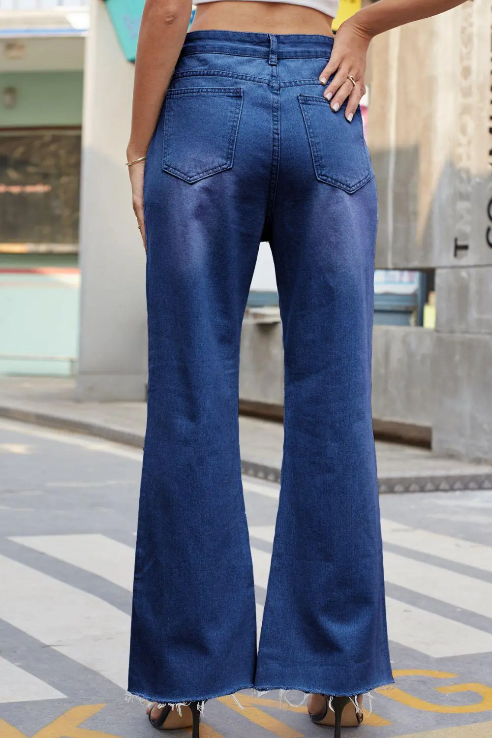 Distressed Buttoned Loose Fit Detail Denim Jeans