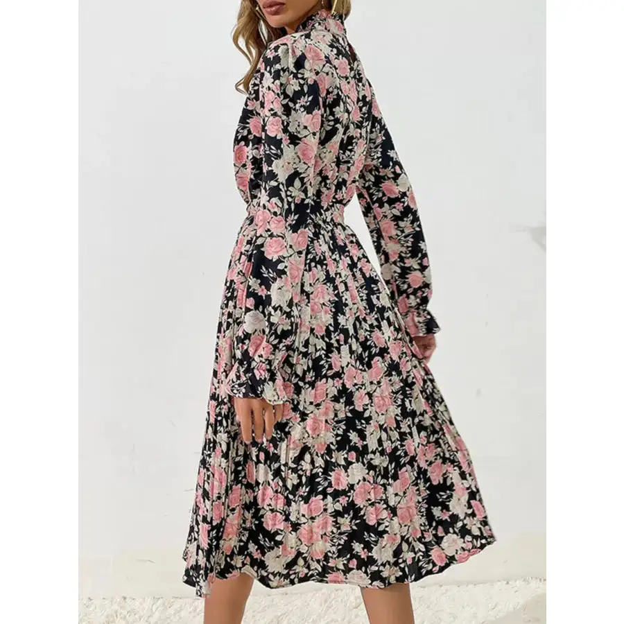 Long Sleeve Pleated Midi Dress