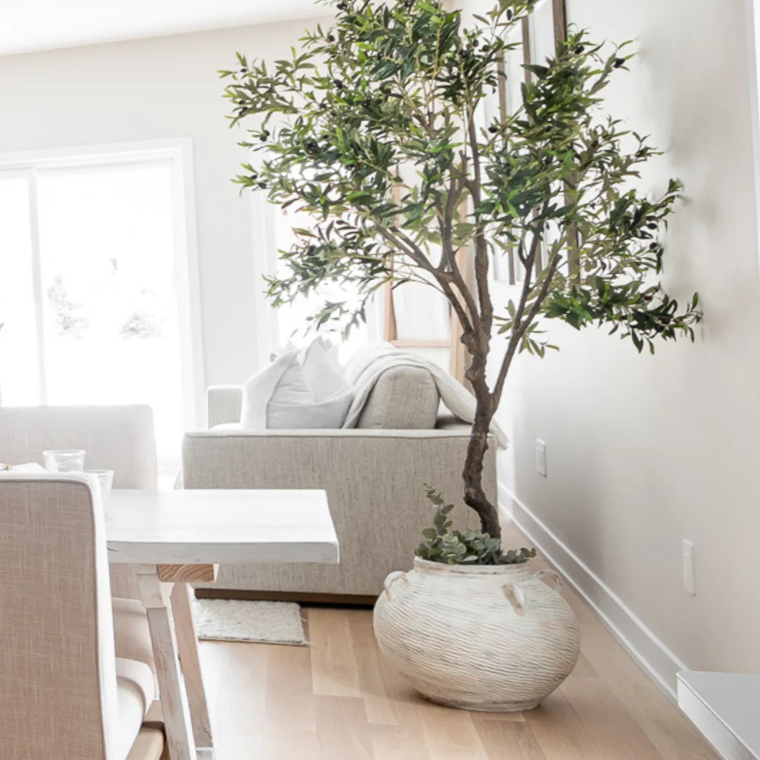 Everyday Ceramic Decorative Table Vase