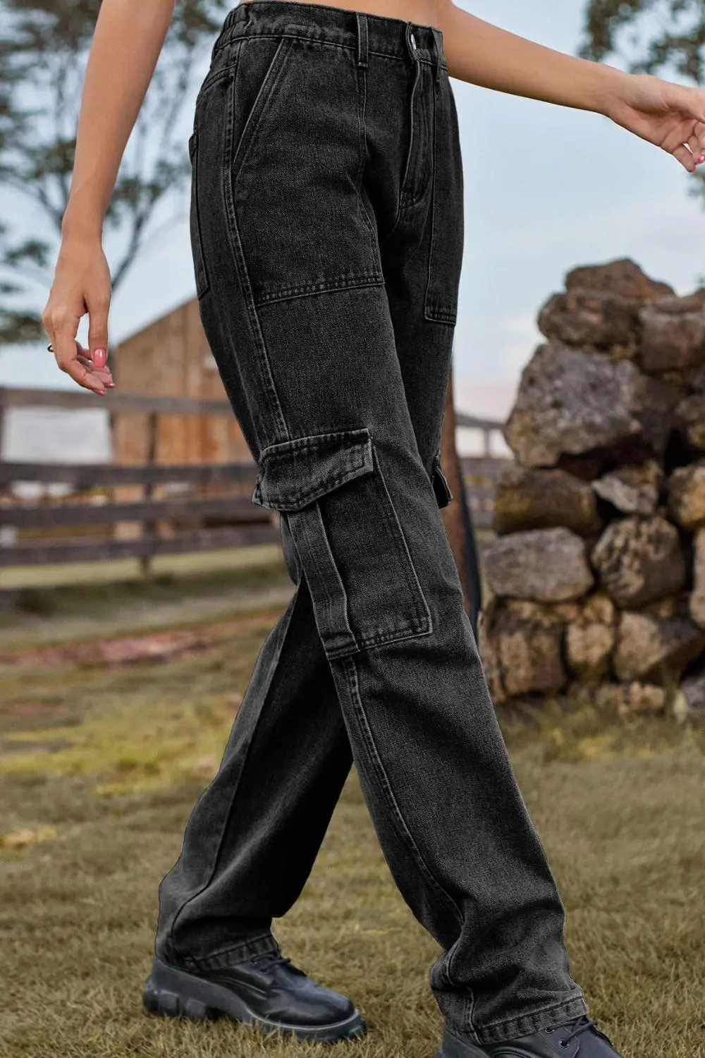 Loose Fit Long Pocket Detail Denim Jeans