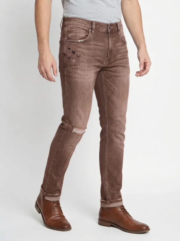 Men's Geometric Arrow Embroidered Distressed Slim-Fit Jeans