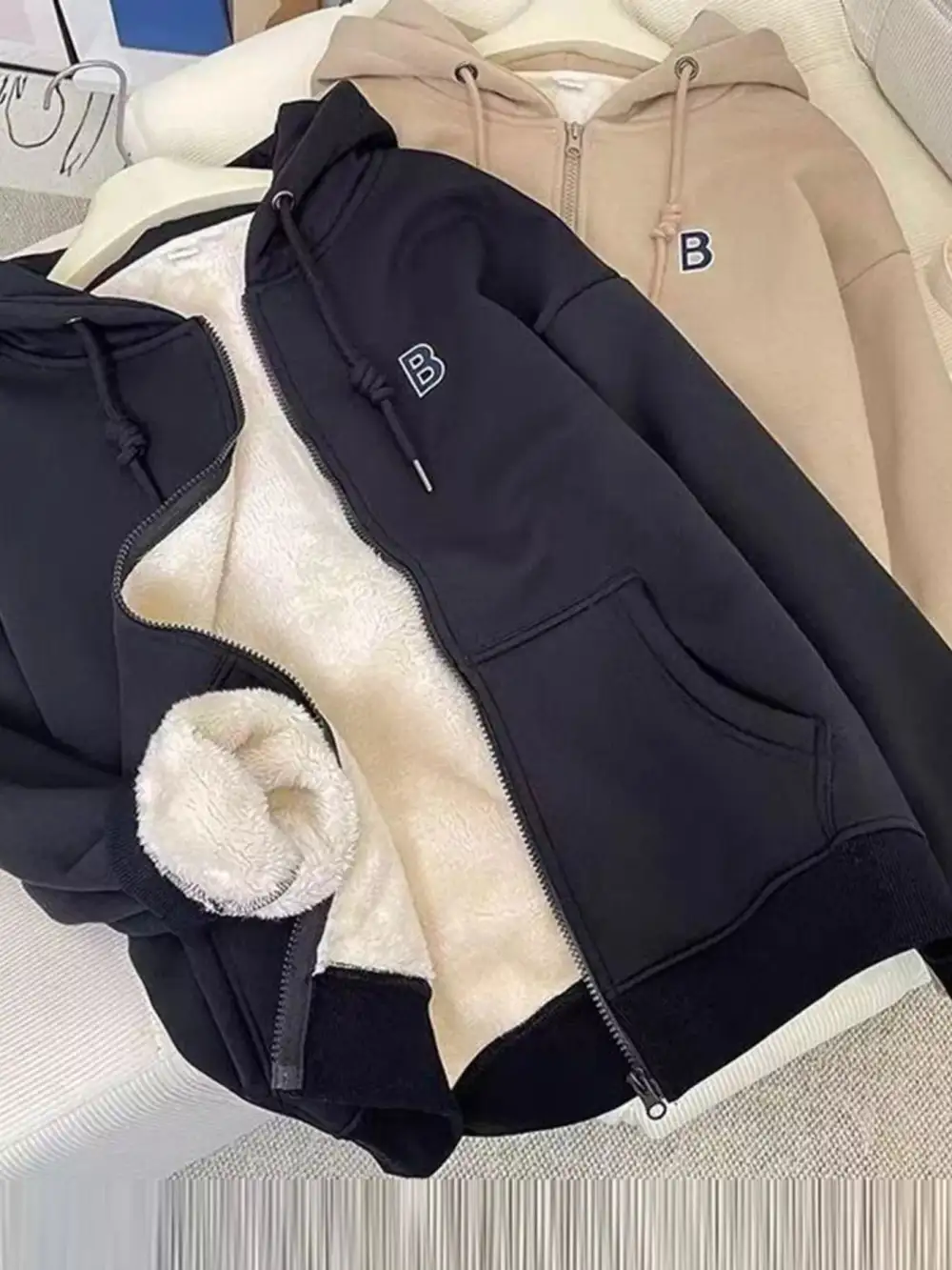 Zip-Detail Drawstring Pocketed Fleece Hoodie