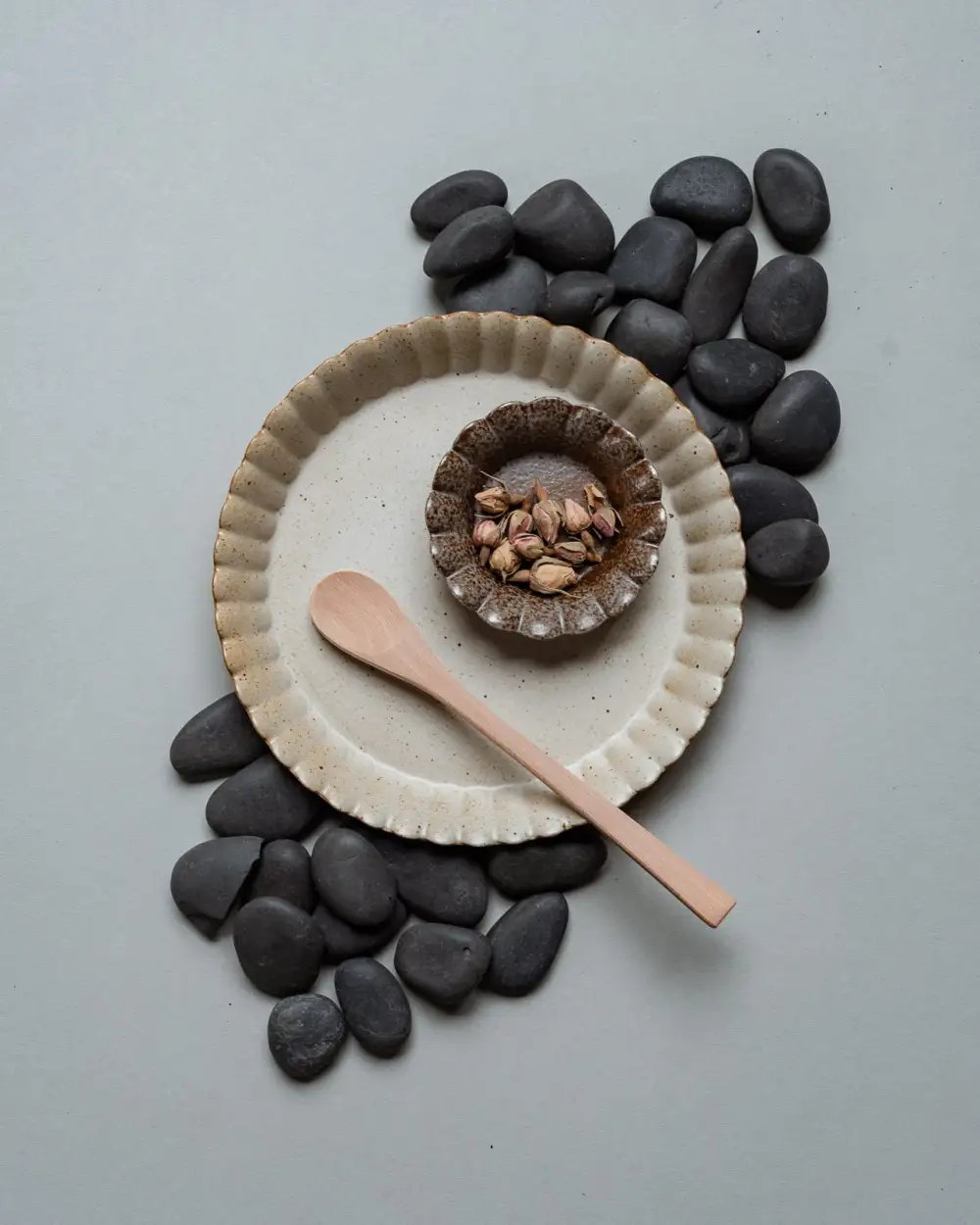 Scalloped Oval Tableware Selection