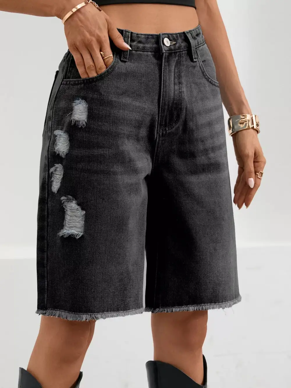Clean Front Frayed Hem Shorts