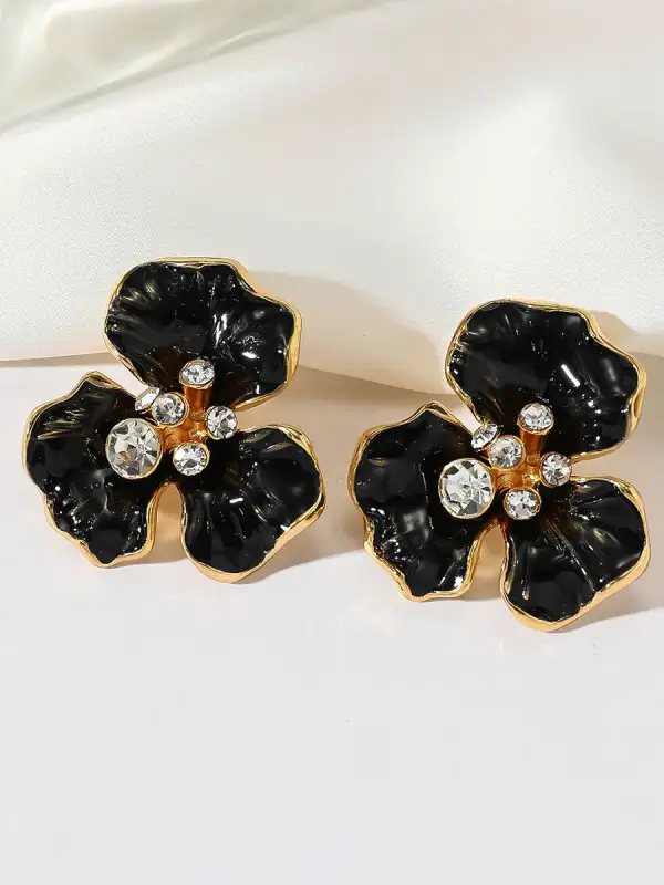 Refined Geometric Accent Earrings