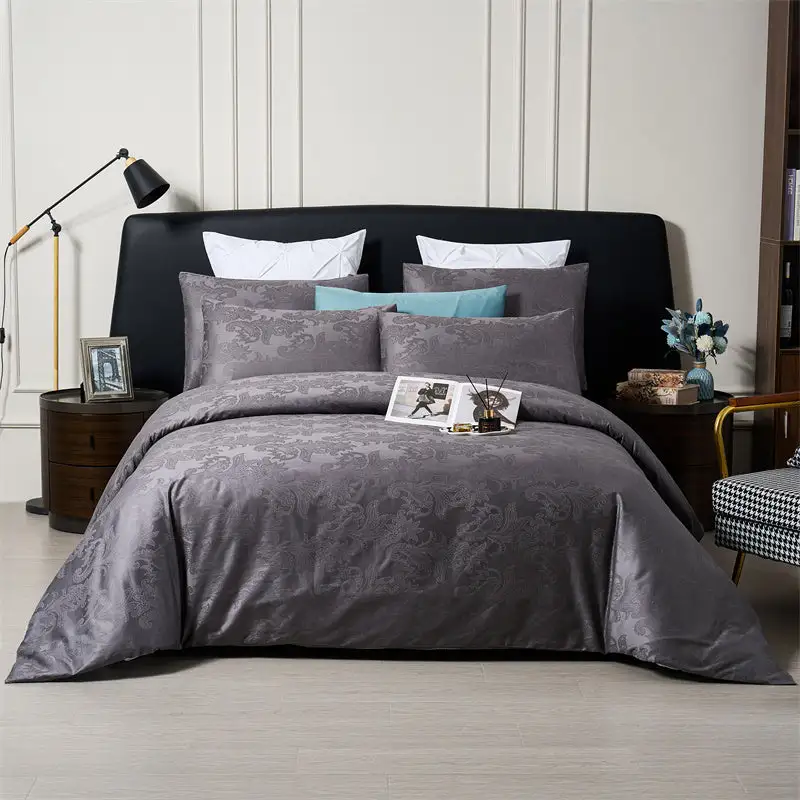 Quilt Cover Set With Sateen Detail
