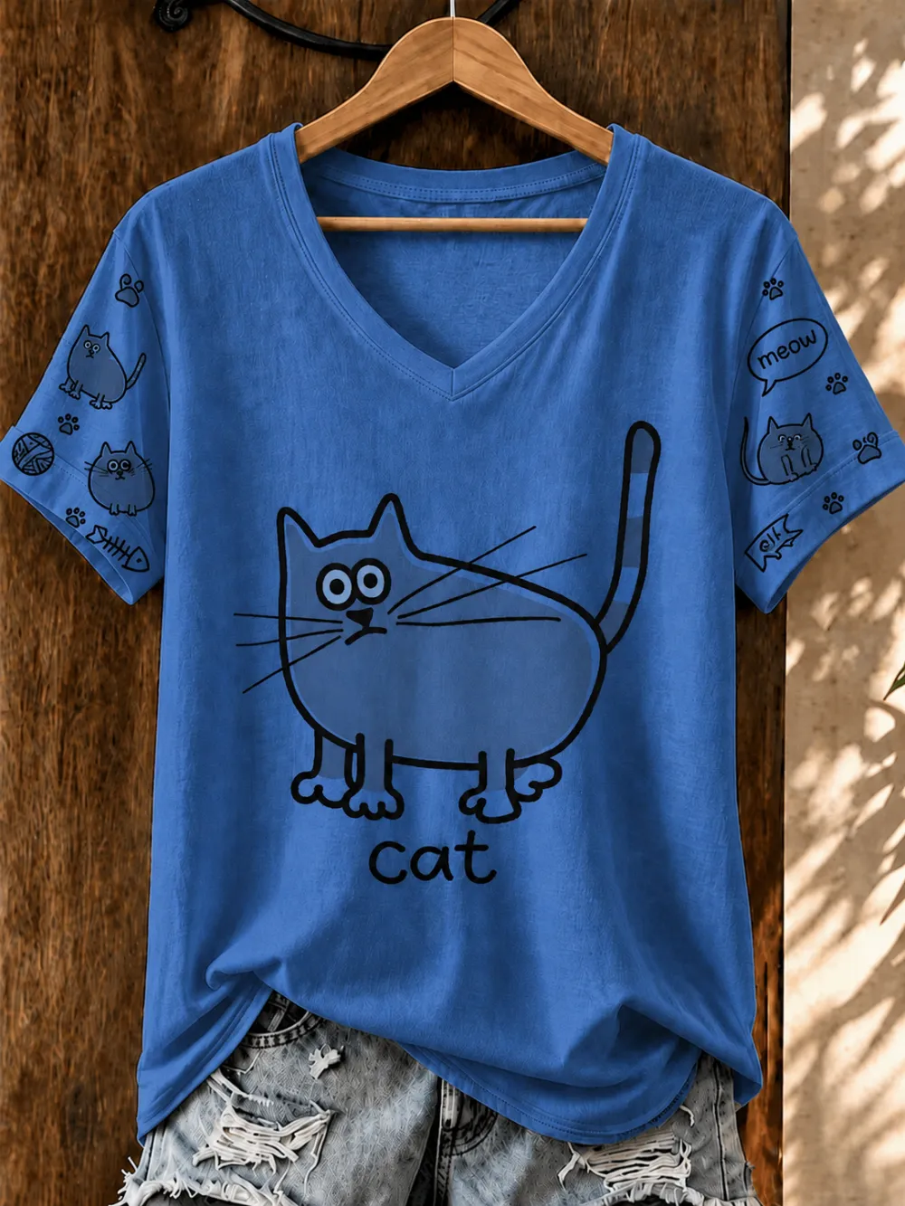 Women'S Cute Cat Printed V-Neck T-Shirt