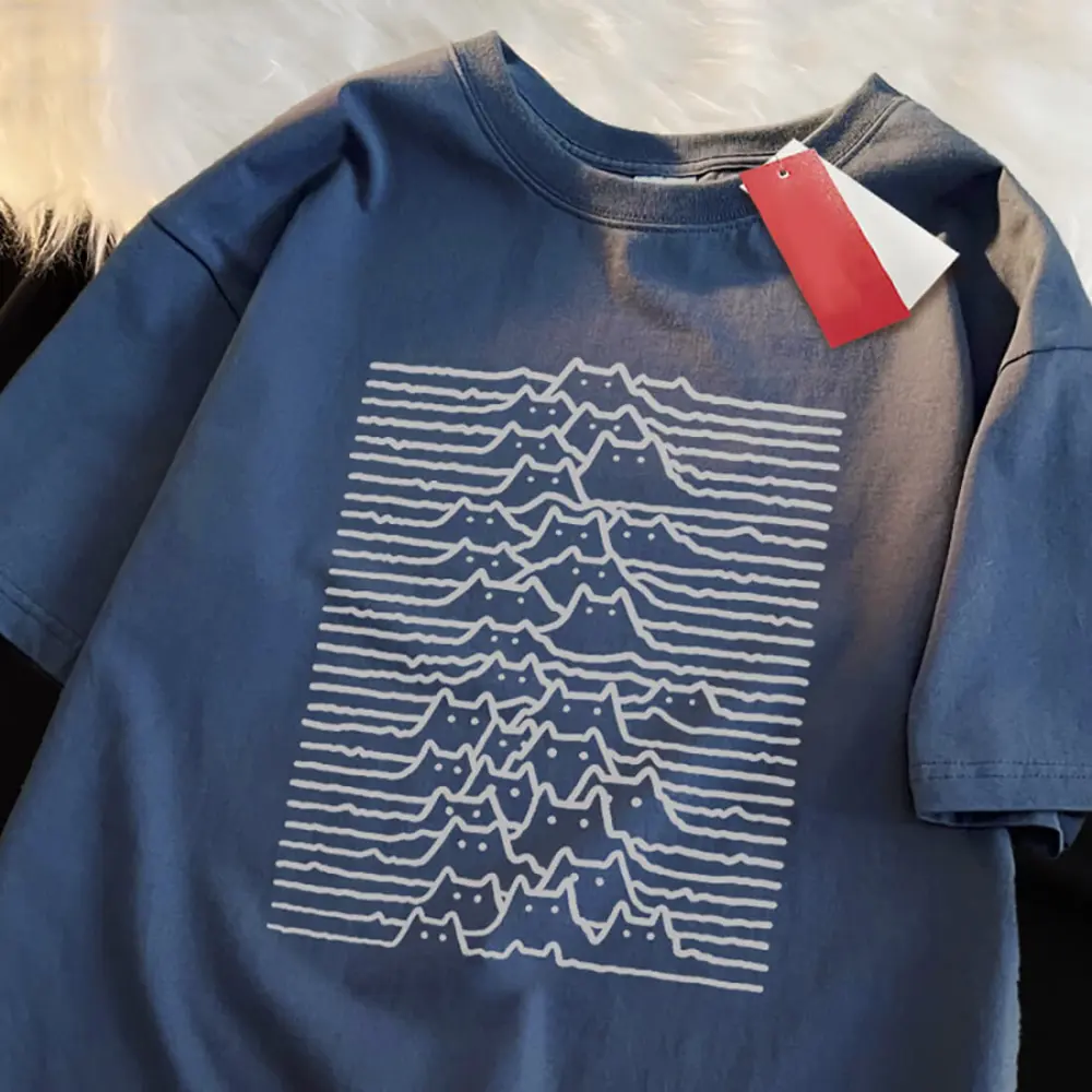 Cat Mountain Graphic T-Shirt