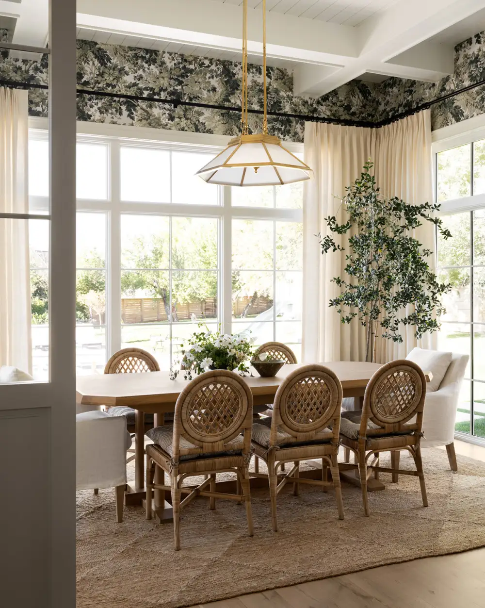 Diamond Handwoven Jute Area Rug