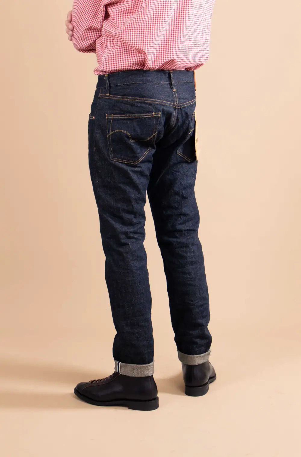 Clean Line Tapered Fit Casual Jeans
